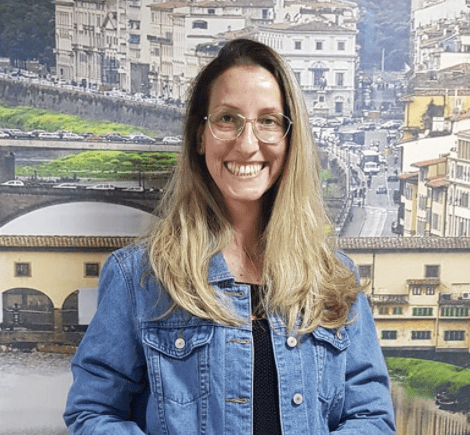 עינת לוי - מאמנת אישית להעצמה צמיחה ושינוי אישי . מנחת מעגלי נשים/